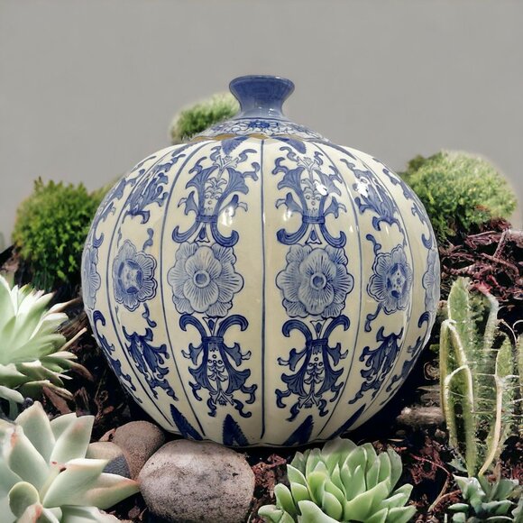 Unbranded Other - Blue & White Floral Ceramic Vase With Intricate Detailing Decorative Home Accent